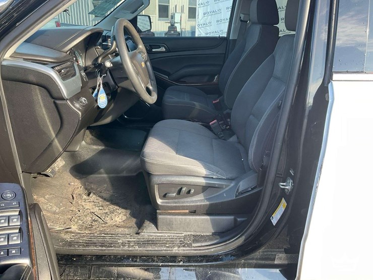 2019-chevrolet-tahoe-image-11