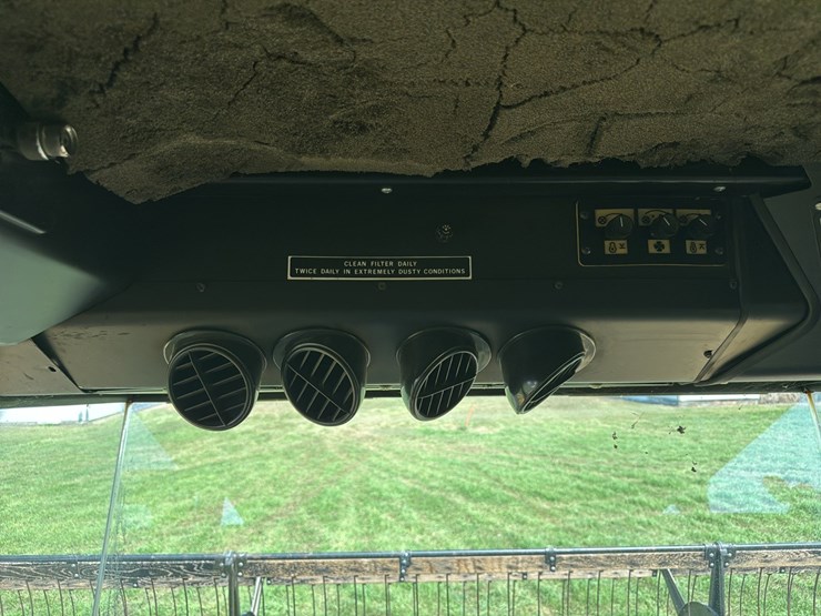 new-holland-972-image-14
