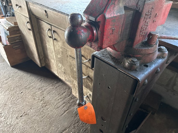 #1614-•-heavy-duty-bench-vice-image-8