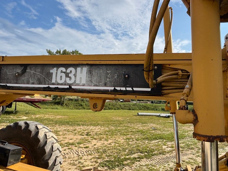 1999-caterpillar-163h-vhp-image-56