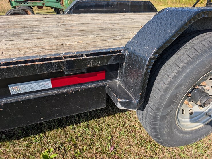 #121-•-2015-horse-creek-15-ton-trailer-(has-wi-title)-image-10