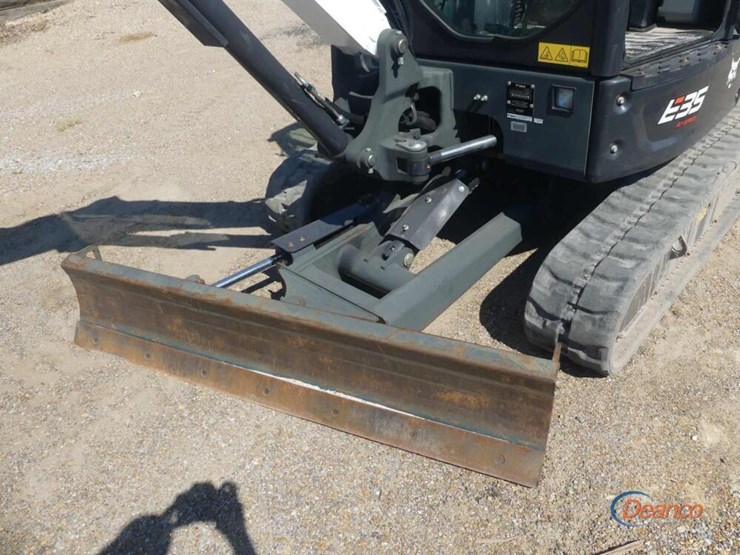 2022-bobcat-e35-image-7