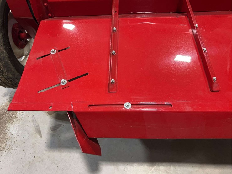 international-harvester-2a-6’-hay-conditioner-image-30