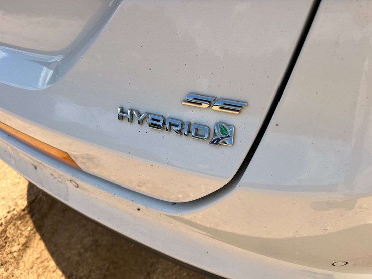 2017-ford-fusion-se-hybrid-(188,193-miles)-image-15