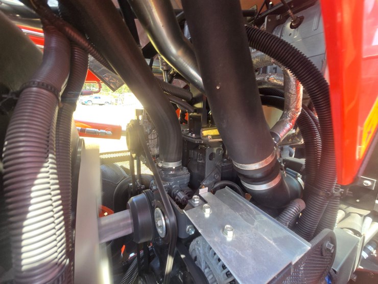 kubota-m6-111-image-30