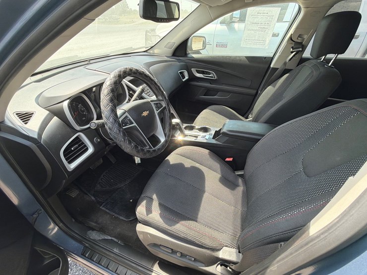 2011-chevrolet-equinox-lt-image-11