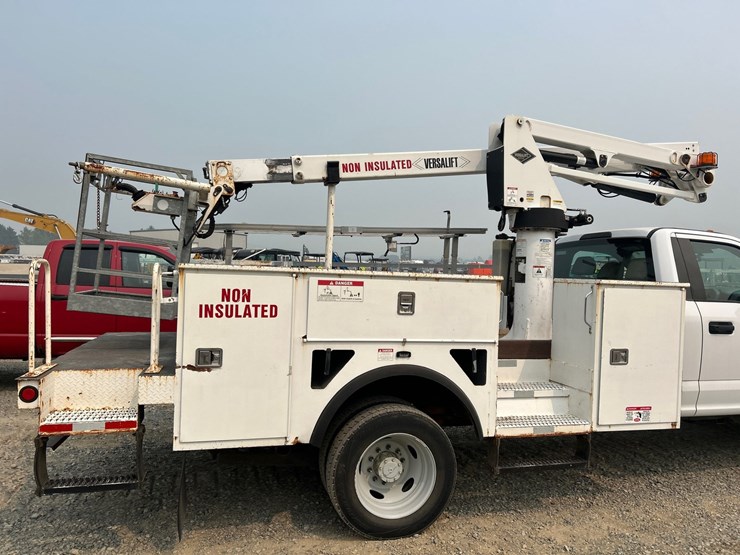 2019-ford-f550-image-15