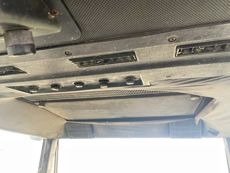 john-deere-4640-image-42