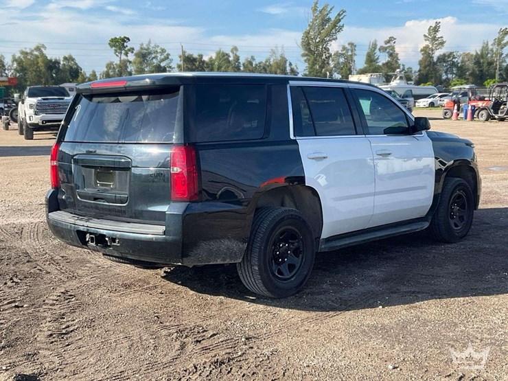 2020-chevrolet-tahoe-image-3
