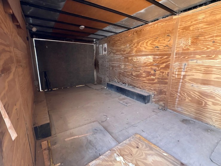 2010-haulmark-20’-x-100”-t/a-bumper-pull-enclosed-trailer-image-7
