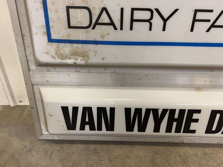 mueller-dairy-farm-equipment-double-sided-light-up-bubble-sign-image-20