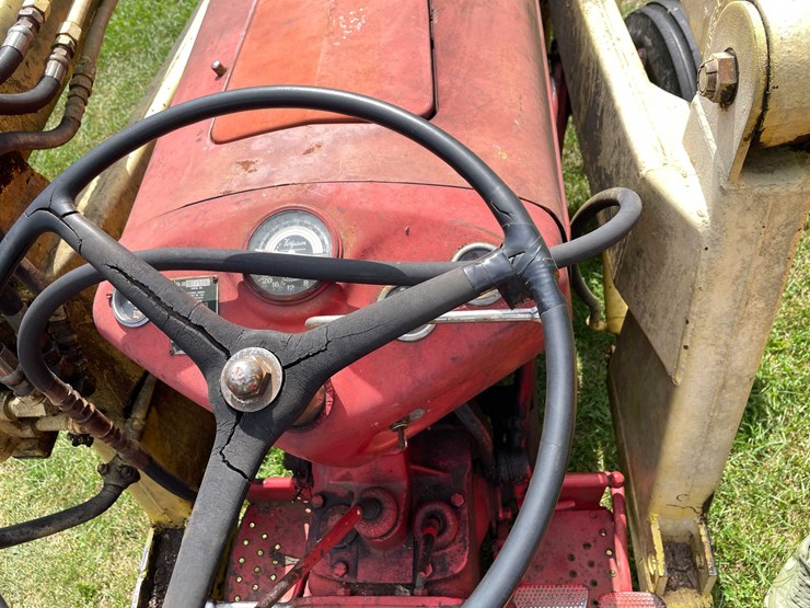 #1607-•-ferguson-tractor-image-27