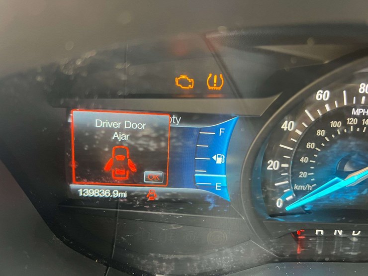2019-ford-fusion-se-ecoboost-(139,836-miles)-image-21