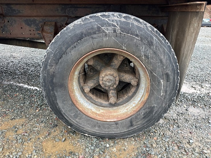 #61462-•-1995-ford-f-series-single-axle-dump-truck-image-56