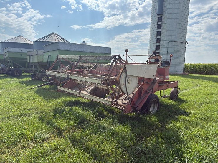 hesston-300-image-1