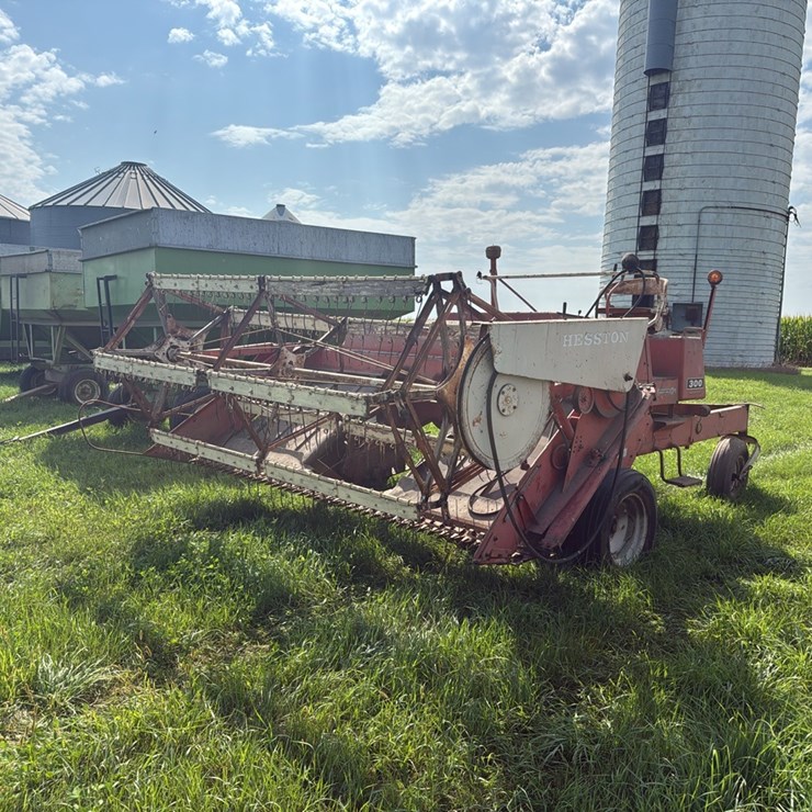 HESSTON 300