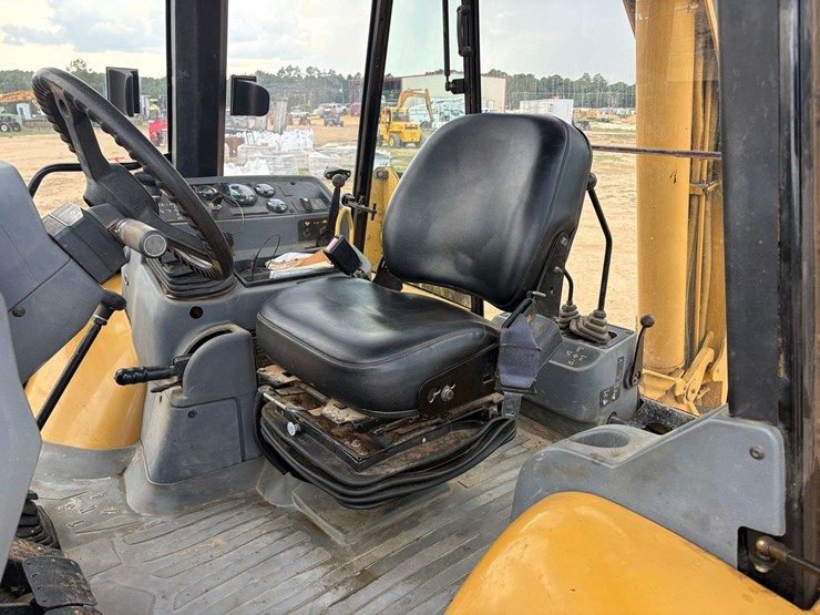 2000-caterpillar-426c-it-image-14