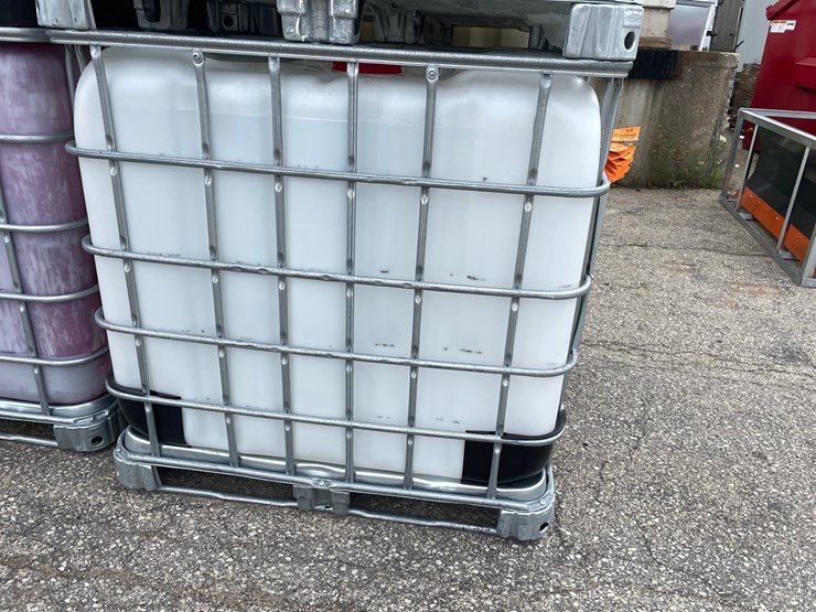 #9029-•-(2)-275-gallon-ibc-caged-totes-(of)-image-7