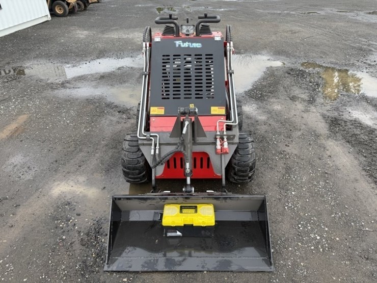 2026-future-ft-323tz-mini-skidsteer-loader-image-8