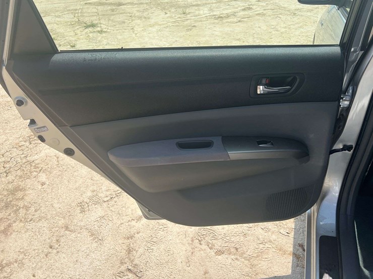 2009-toyota-prius-4-door-hybrid-sedan-(231,099-miles)-image-14