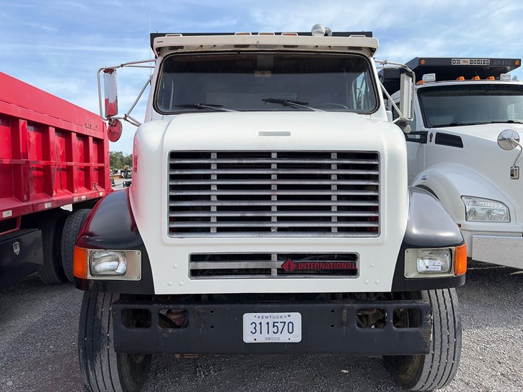#271-•-1988-international-2375-single-axle-dump-truck-image-12