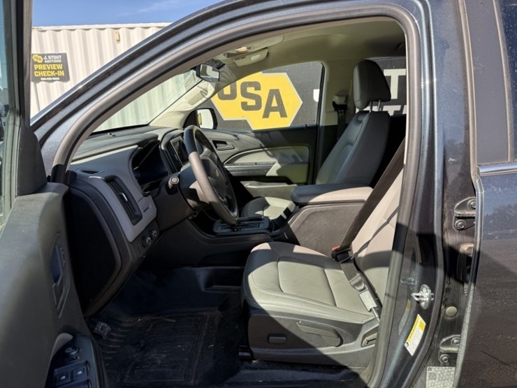 2019-chevrolet-colorado-image-14