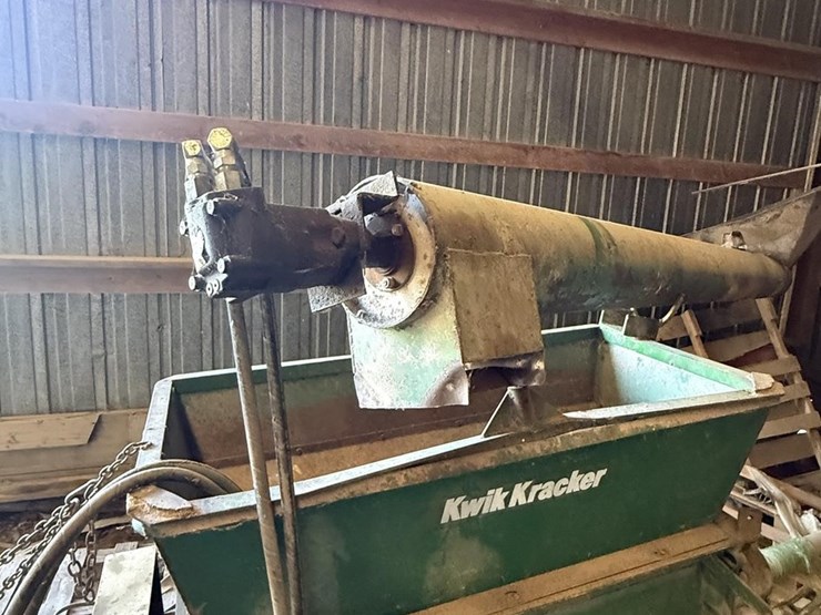 #144-•-henke-kwik-kracker-roller-mill-image-1