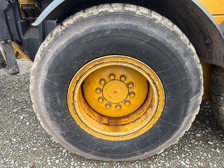 caterpillar-160m-awd-image-121