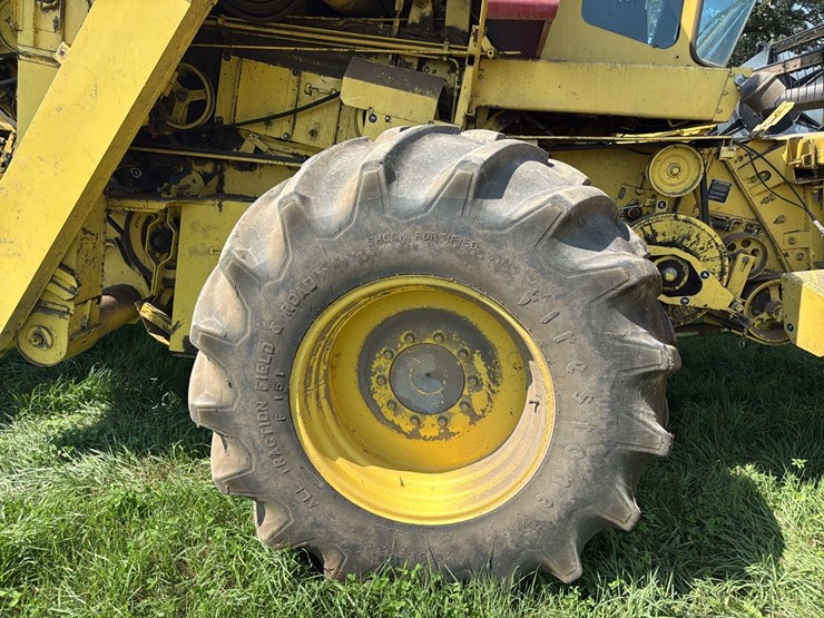 new-holland-972-image-4