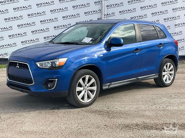 2015-mitsubishi-outlander-image-1