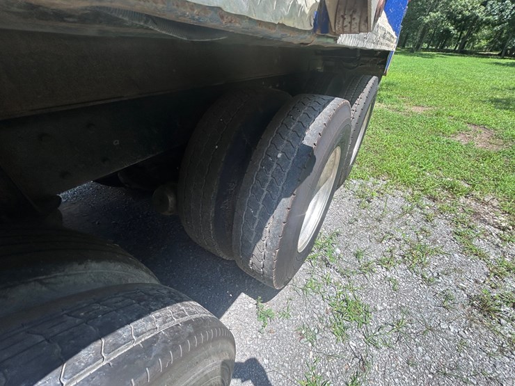 2005-kenworth-t800-image-5