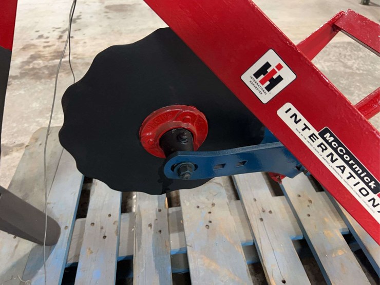 international-harvester-fast-hitch-subsoiler-image-14