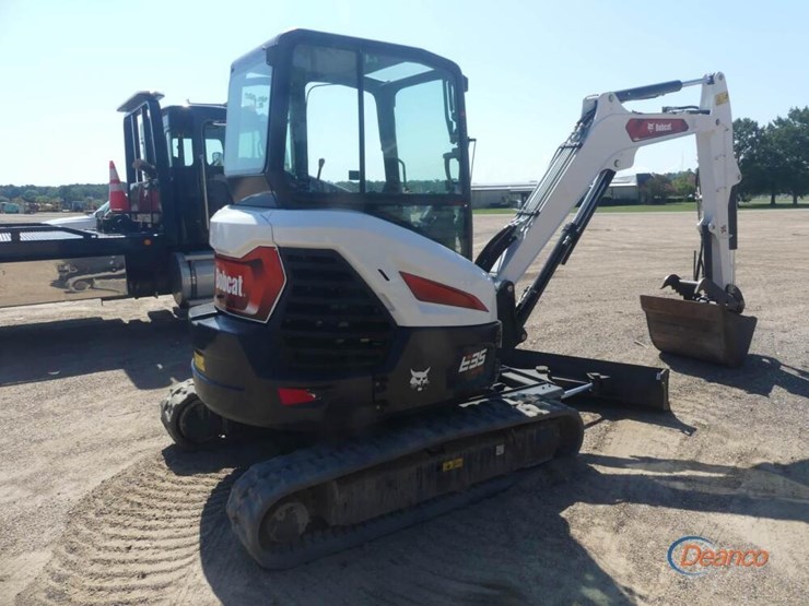 2022-bobcat-e35-image-3