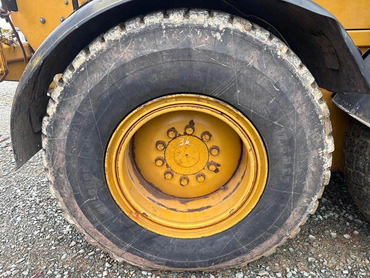 caterpillar-160m-awd-image-125