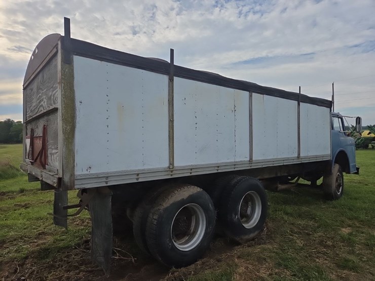 ford-800-image-8