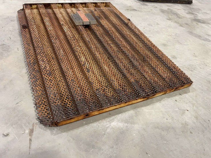 (3)-international-harvester-grille-inserts-image-3