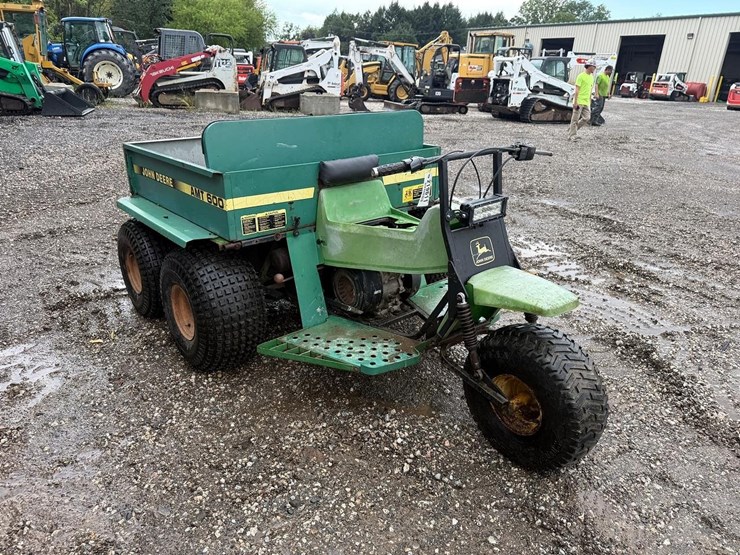 john-deere-gator-image-6