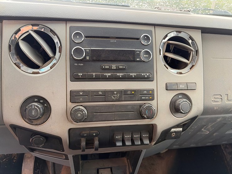 2013-ford-f350-image-44
