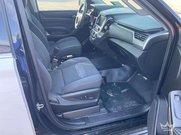 2019-chevrolet-tahoe-image-23
