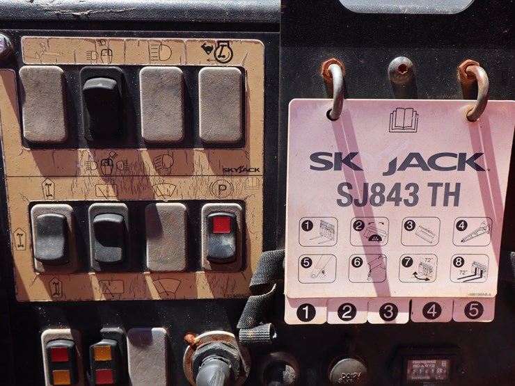 2016-skyjack-sj843th-image-14