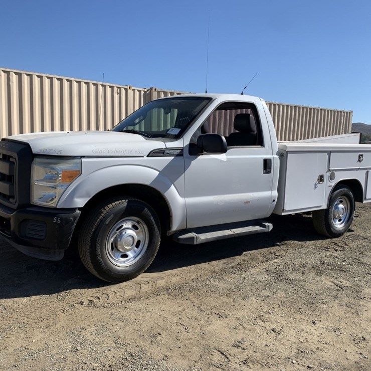 2013 FORD F250 XL