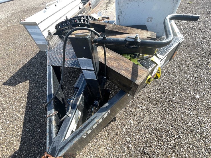 2012-sdp-ez-hauler-5500-image-52