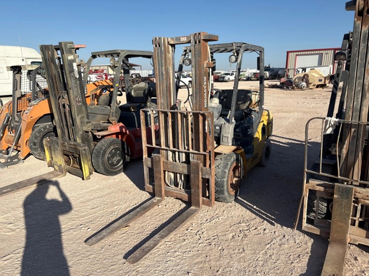 komatsu-fg30ht-16-image-2