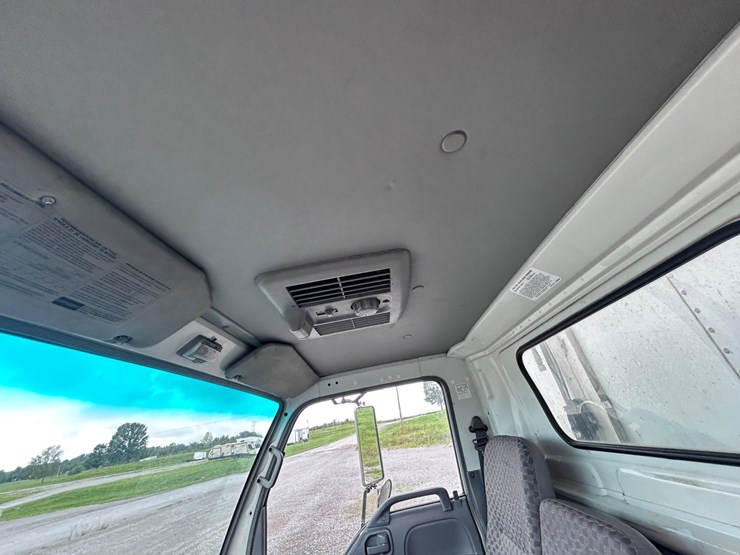 #230-•-2007-isuzu-refrigerated-16’-box-truck-image-25