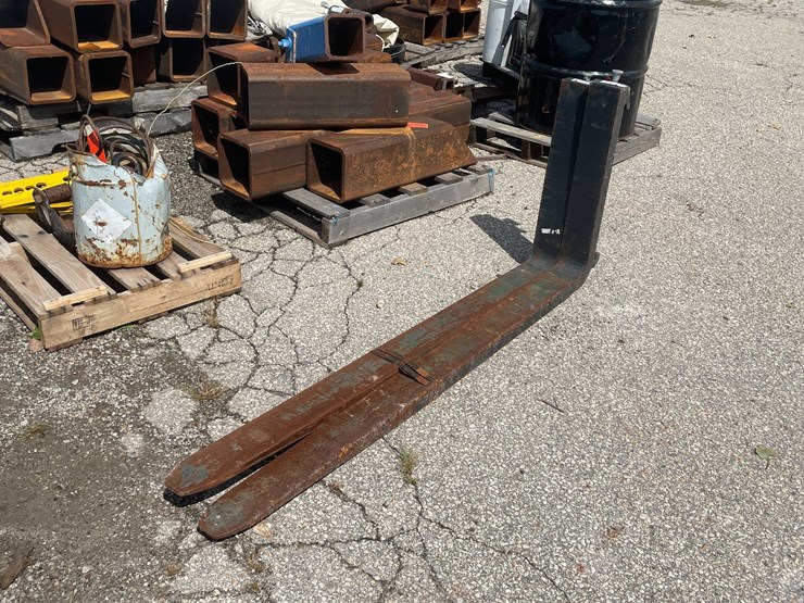 #10609-•-(2)-skid-steer-forks-image-3