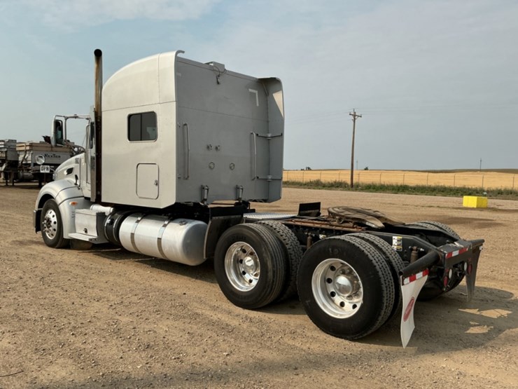 2012-peterbilt-386-image-7