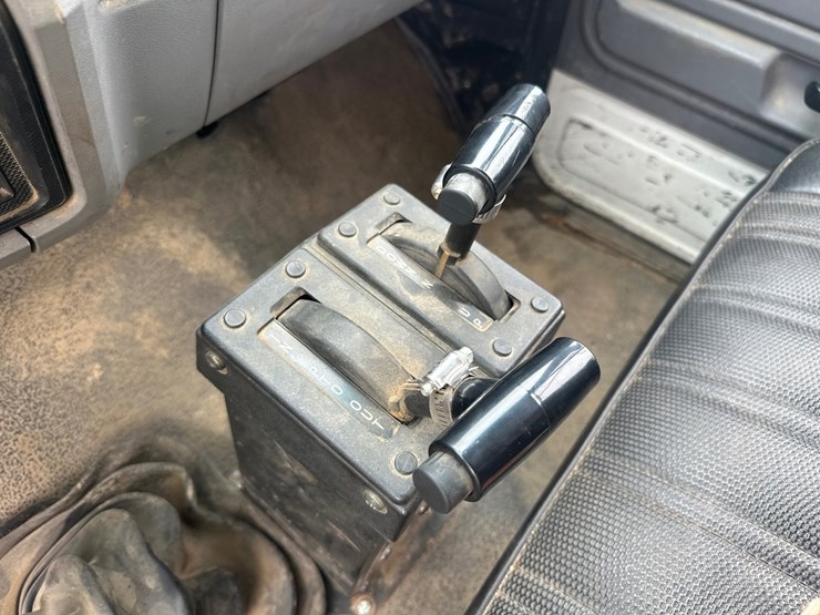#61462-•-1995-ford-f-series-single-axle-dump-truck-image-32
