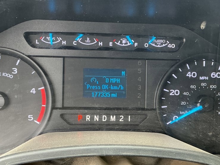 2017-ford-f450-image-15