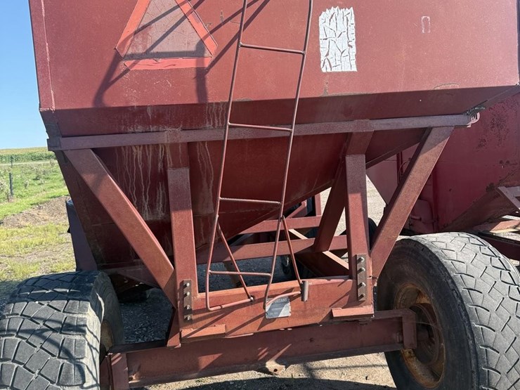 m&w-little-red-wagon-image-3