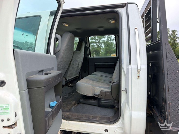 2011-ford-f650-image-21